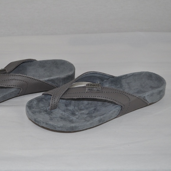 emu flip flop slippers